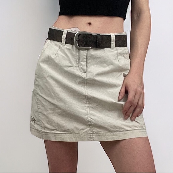 Arc'teryx Dresses & Skirts - Arc’teryx Cream Relaxed Fit Mini Skirt
